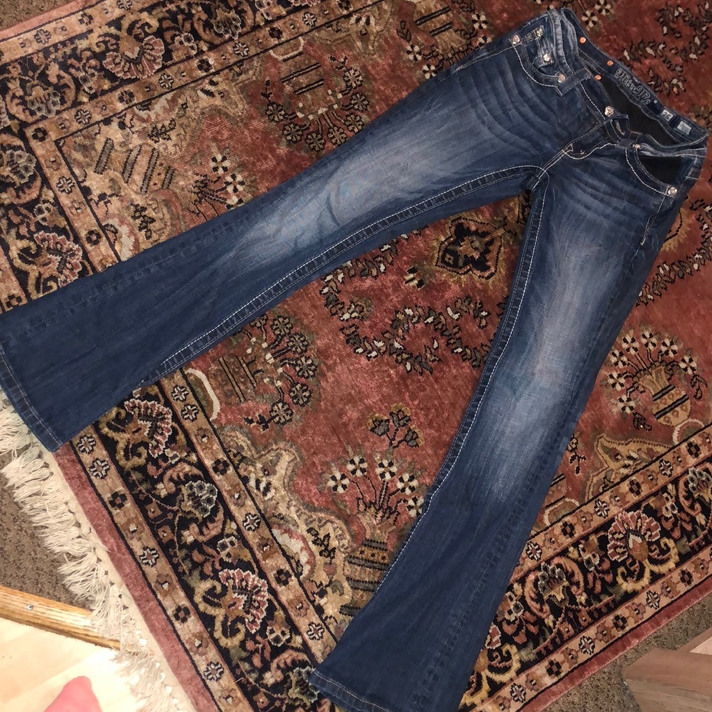 Jeans boot cut style